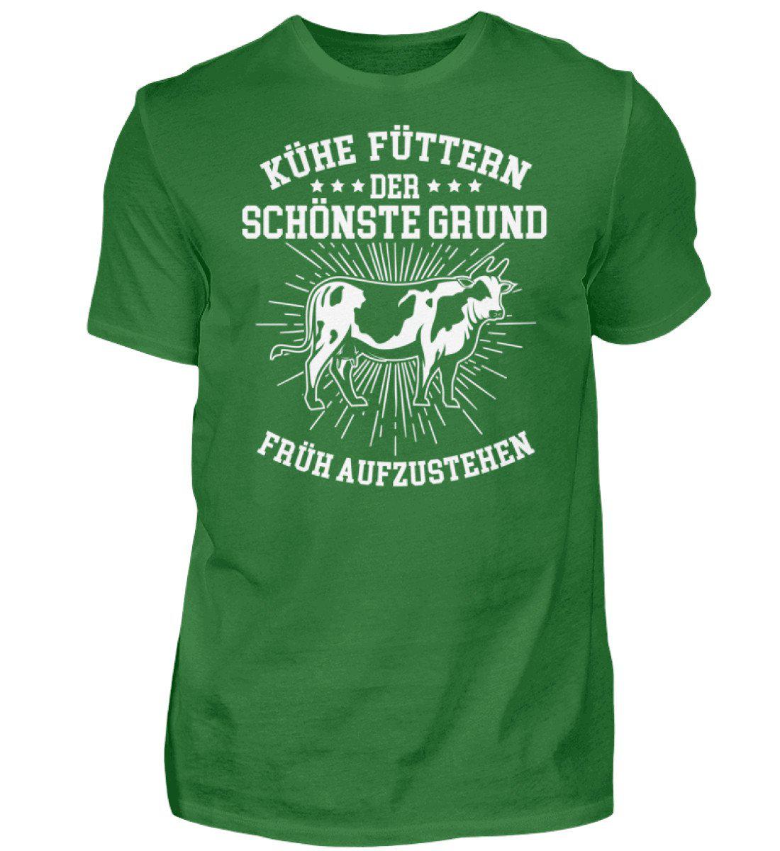 Kühe füttern · Herren T-Shirt-Herren Basic T-Shirt-Kelly Green-S-Agrarstarz