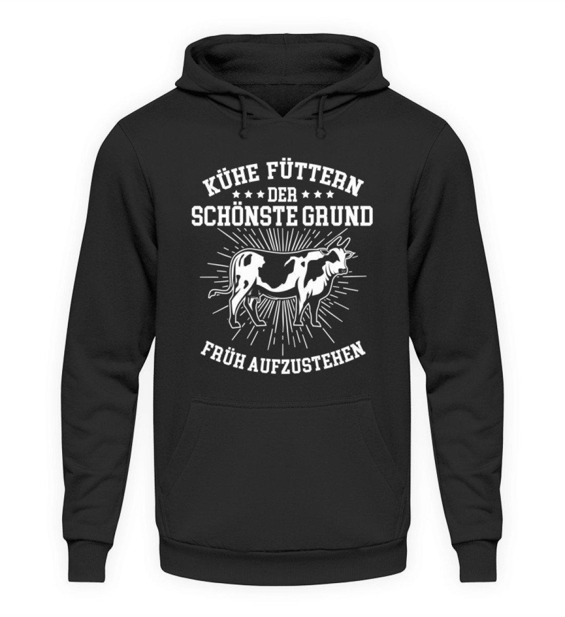 Kühe füttern Unisex Hoodie - Main Image