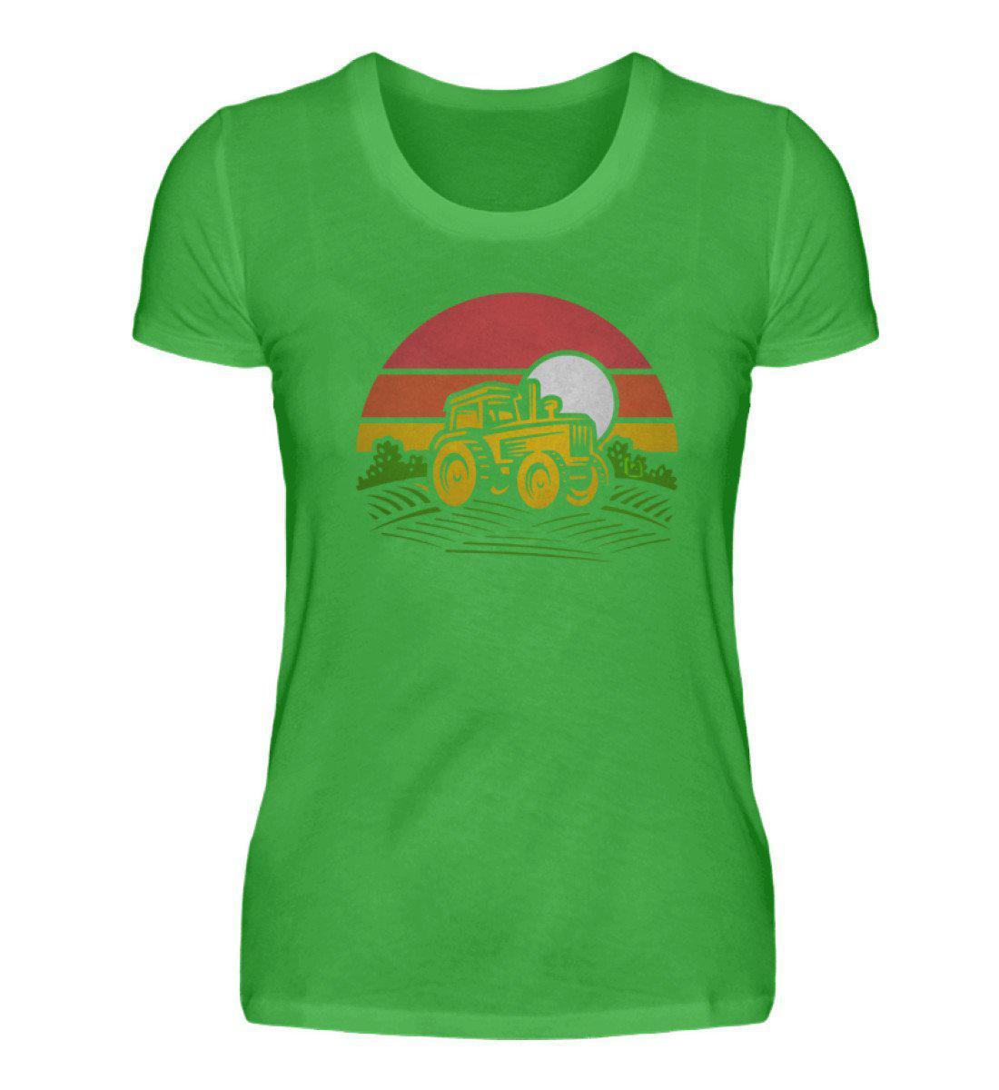 Retro Traktor Feld · Damen T-Shirt-Damen Basic T-Shirt-Green Apple-S-Agrarstarz