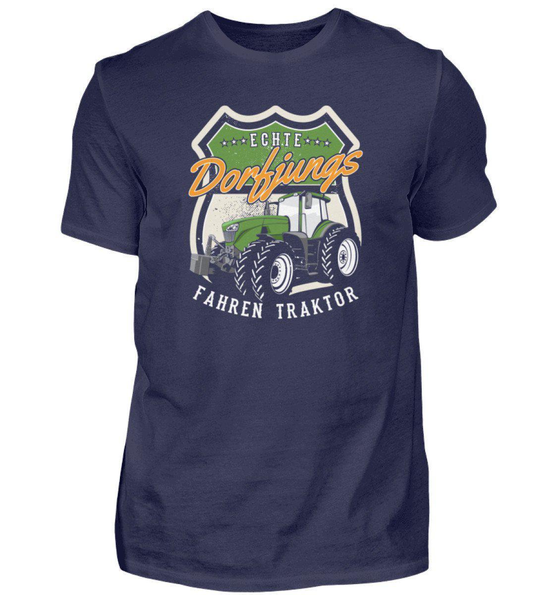 Dorfjungs fahren Traktor · Herren T-Shirt-Herren Basic T-Shirt-Agrarstarz