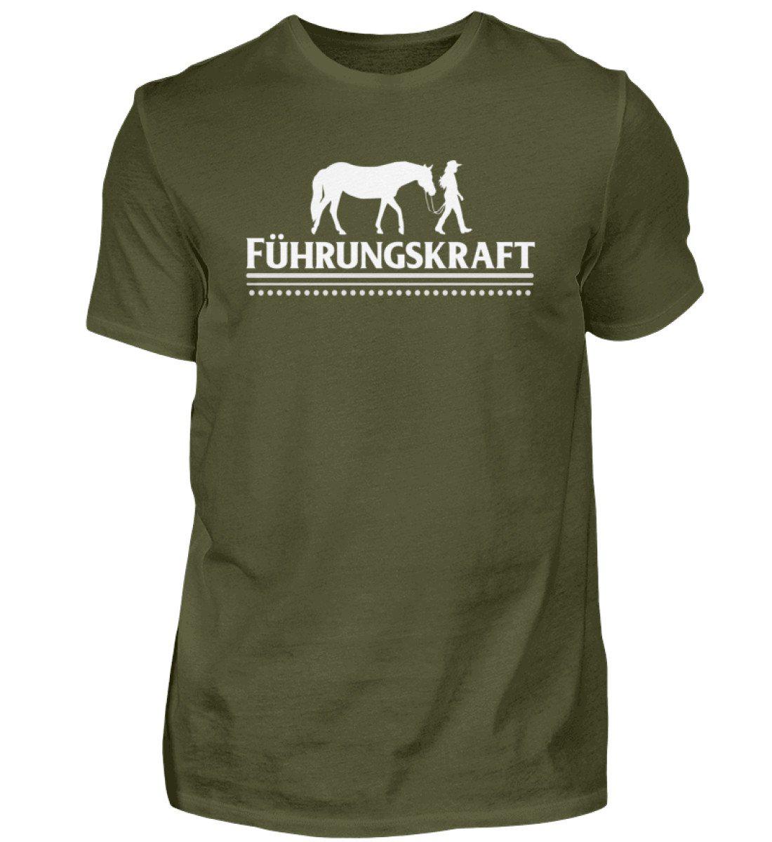 Führungskraft Pferd Frau · Herren T-Shirt-Herren Basic T-Shirt-Urban Khaki-S-Agrarstarz